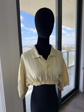 LACOSTE 🐊 Yellow butter 🧈 Cropped Polo Shirt - size S- VINTAGE